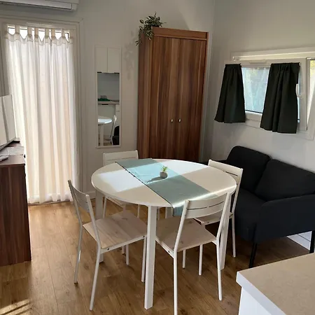 Rori Apartmanhazak *